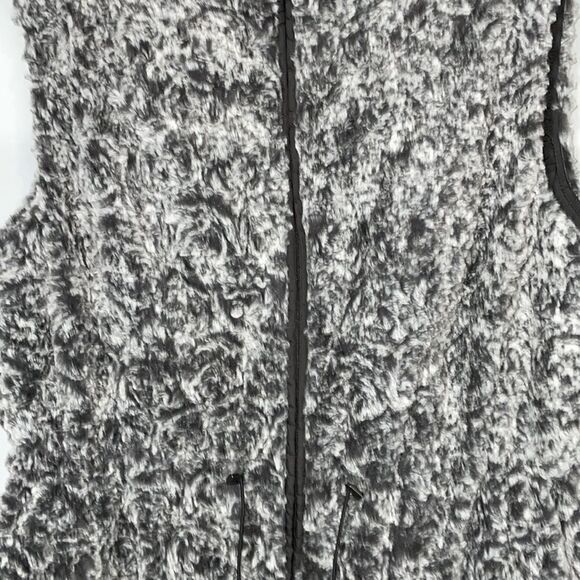 Reversible vest  - Picture 3 of 15
